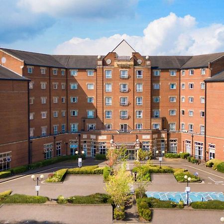 Отель Doubletree By Hilton Dartford Bridge Экстерьер фото